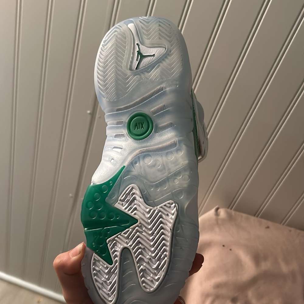 Brand new Jordan’s. Straight out da box brand new Jumpman two trey 🍀 - Picture 2 of 4